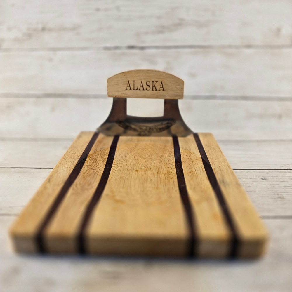 Alaska Ulu Knife and Striped Wood Cutting Board Set Eagle‎ Etched Blade Souvenir